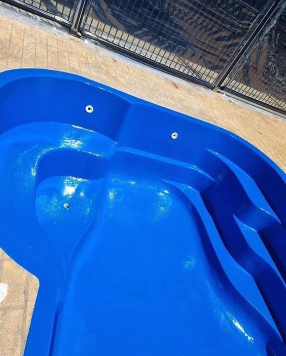 epoxy paints to prevent swimming pool leaks